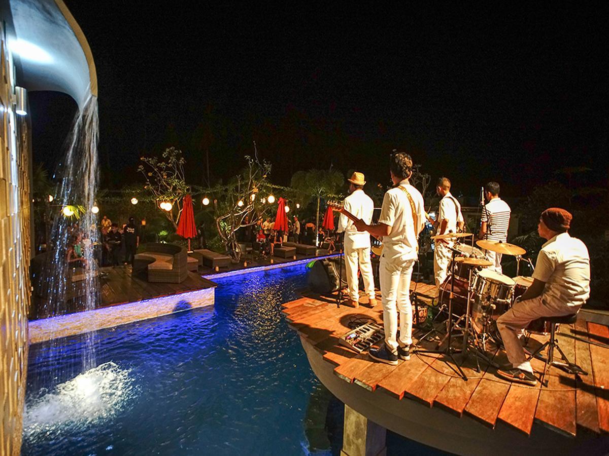 Pipe Dream Villas Resort Kuta  Zewnętrze zdjęcie