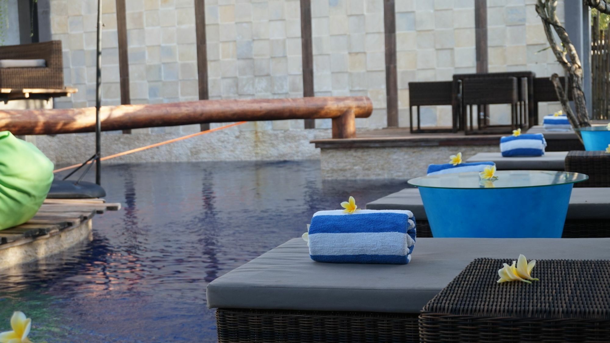 Pipe Dream Villas Resort Kuta  Zewnętrze zdjęcie